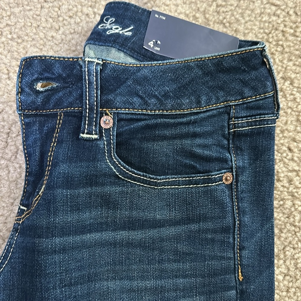 Women’s American Eagle Straight Jeans - Size 4 Long - Picture 2 of 5